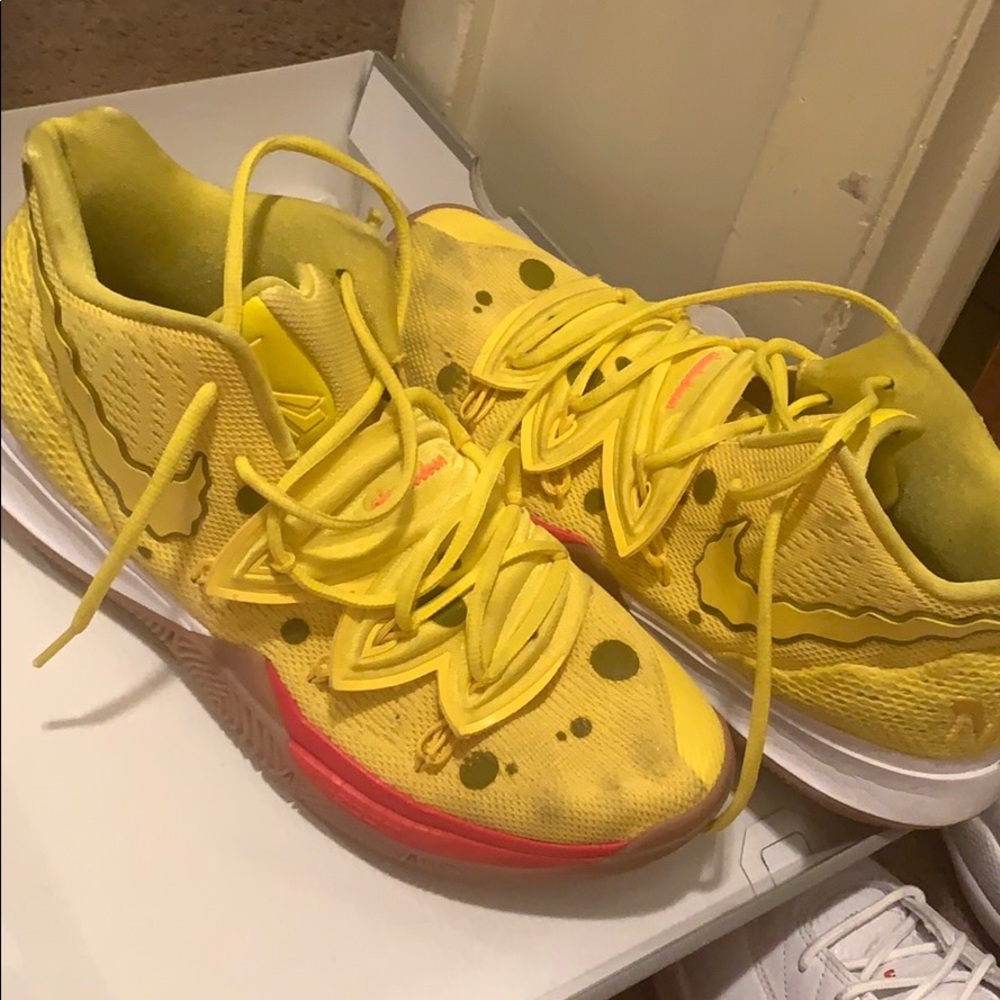 Kyrie spongebobs